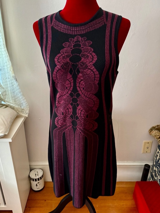 Max Studio Dresses & Skirts - **Max Studio Wms Sleeveless Black Maropn Dress size L